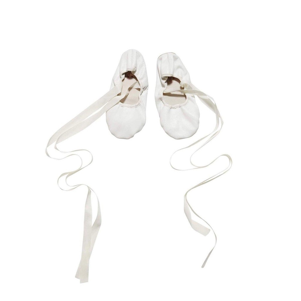 Tutu Du Monde En Pointe Ballet Flats Milk